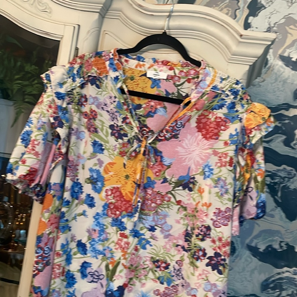 Entro women’s Floral Ruffled and Smocked Blouse Top 2X - Picture 2 of 7